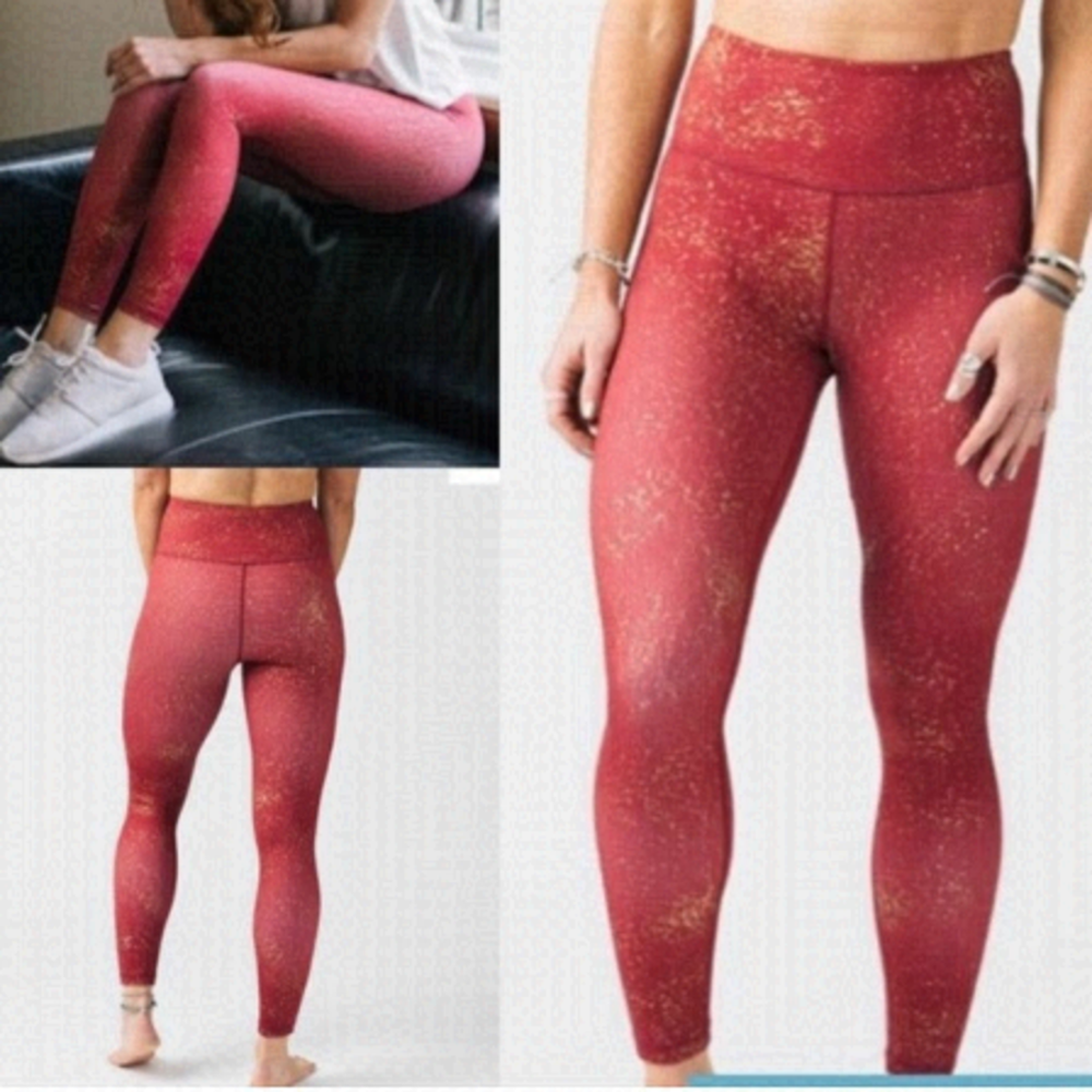 ZYIA Red Stay Gold Light n Tight Leggings Size 4
